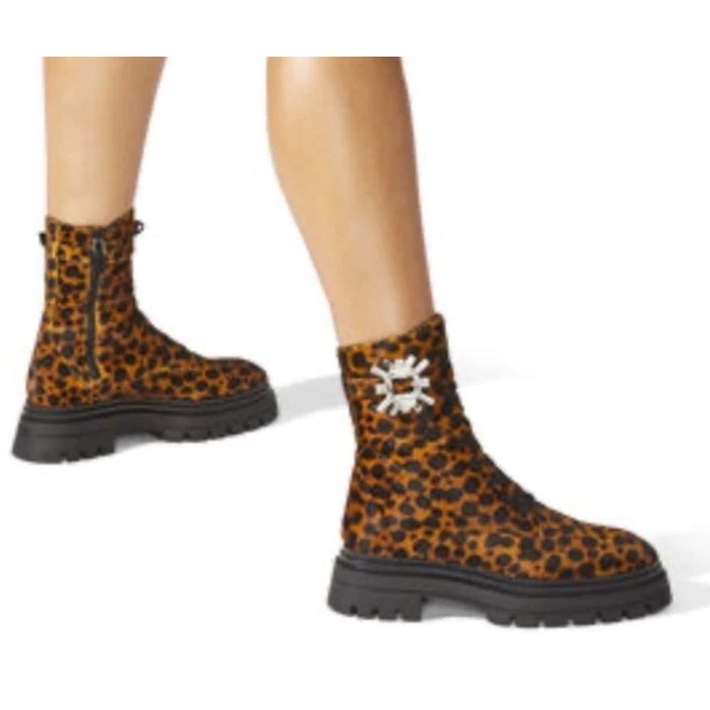 New! Stuart Weitzman Crystal Nova Bedford Leopard Calf‎ Hair Combat Boots Sz 7